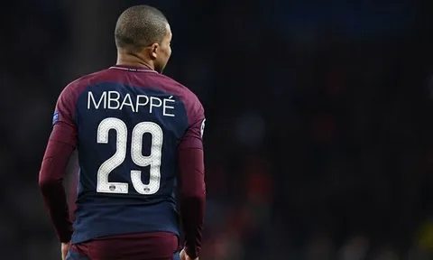 UEFA chuẩn bị lên tiếng, PSG nguy cơ 'mất cả chì lẫn chài'