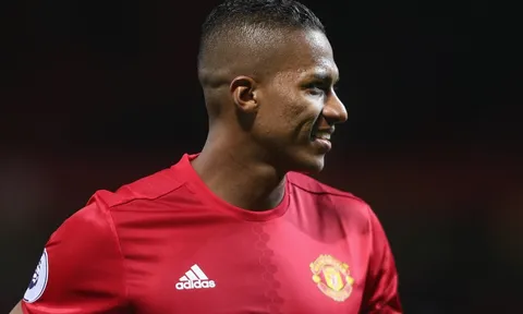 Valencia như được hồi xuân dưới thời Mourinho
