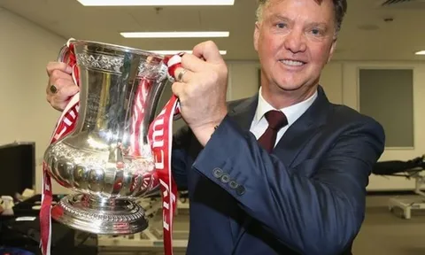 Van Gaal dành tình cảm đặc biệt cho M.U trong ngày giải nghệ