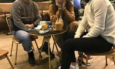 Công Phượng, Văn Toàn tươi tắn bên fan nữ trước ngày nhận Quả Bóng vàng