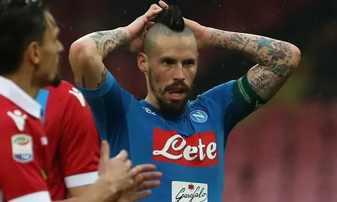 VAR lại gây ra tranh cãi trong trận đấu giữa Napoli và SPAL