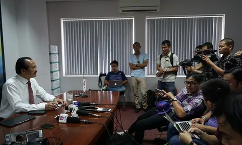 Ban trọng tài mất độc quyền bố trí "vua áo đen"