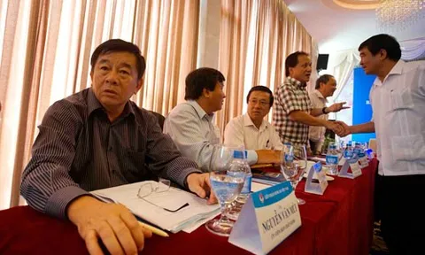 Kiểm soát trọng tài, vướng luật FIFA