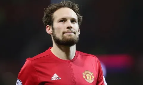 Rao bán Blind, Mourinho dọn đường đón trung vệ mới