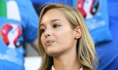 Viktoria Varga, ứng viên 'Quả bóng hồng' đến từ Trung Quốc