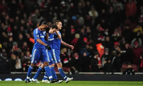 Tự truyện Drogba: 'Cận vệ già' Chelsea bị hắt hủi thế nào