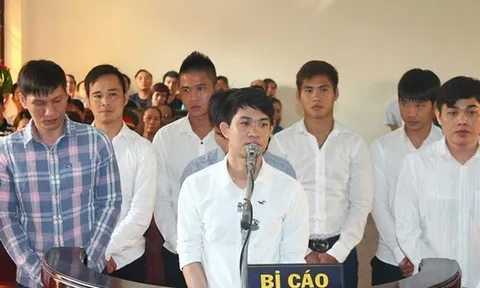 Vòi bạch tuộc săn V-League, gõ cửa đội tuyển