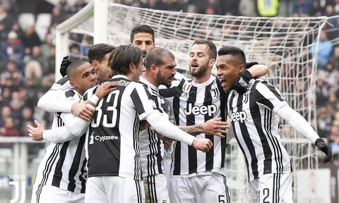 Vòng 25 Serie A: Juventus chưa vượt được Napoli, Milan tiếp đà thăng hoa