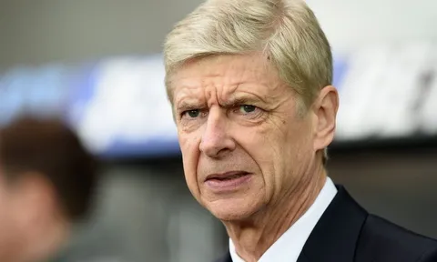 Wenger 'khóc dở' trước trận Chelsea