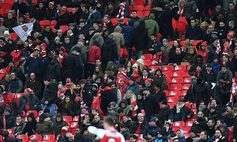 Wenger nên ra đi, bởi qua 10 năm, Arsenal đã tệ lại càng tệ