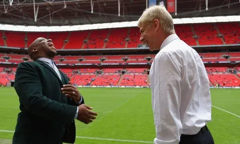 Bằng chứng cho thấy Wenger sắp bị "đá" khỏi Arsenal