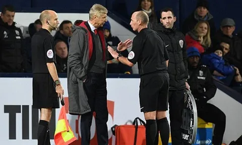 Bị phạt, Wenger chửi cả làng bóng Anh