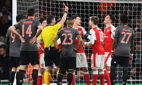 Wenger lớn tiếng cảnh báo UEFA