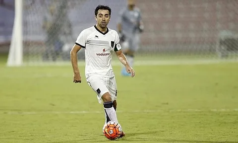 Xavi chơi bóng ở Qatar vẫn đỉnh như ngày nào