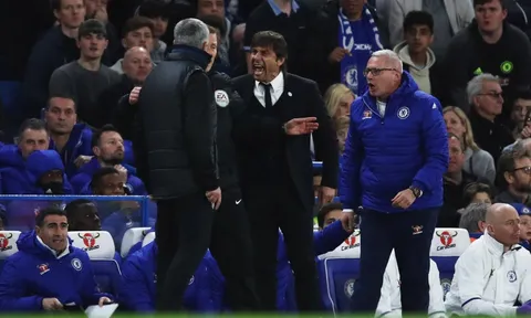 Xem Conte tranh cãi nảy lửa với Mourinho