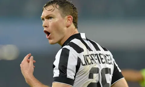 Xem giò Stephan Lichtsteiner, mục tiêu của Barca