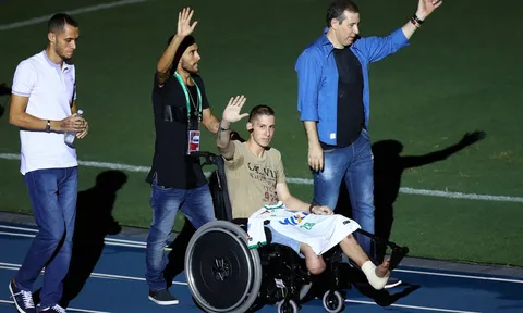 Xem lại những hình ảnh xúc động của trận giao hữu tưởng nhớ Chapecoense