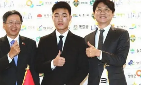 Lo cho Xuân Trường tại Gangwon FC