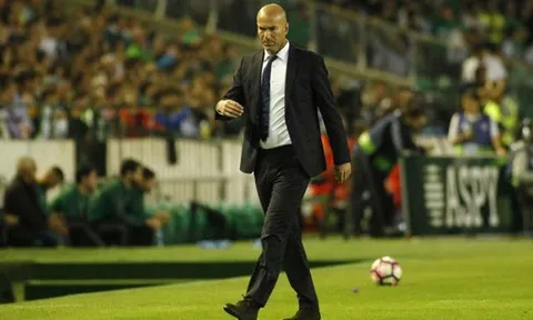 Zidane là 'thuốc giải' cho virus FIFA