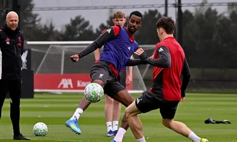 Liverpool mất Alexander Isak ở trận đại chiến với MU
