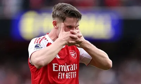 Viktor Gyokeres đưa Arsenal tiến sát ngôi vương