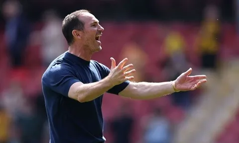 Lampard thúc giục Coventry giữ lửa trước ngày lên Ngoại hạng Anh