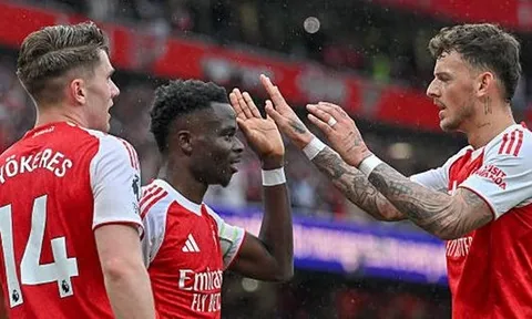Arsenal tìm lại bản ngã giữa khúc cua định mệnh