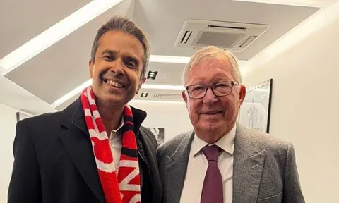 Sir Alex nhập viện ngay trước trận Man Utd - Liverpool