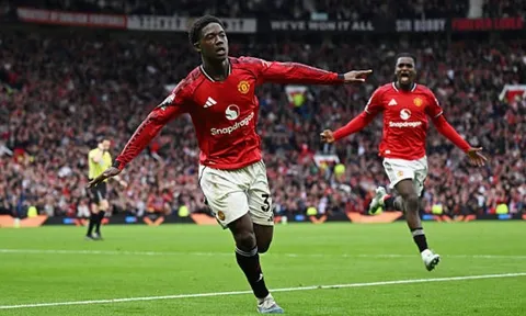 Mainoo rực sáng, Man Utd hạ Liverpool trong trận cầu 5 bàn