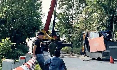 Lật xe trên đèo Violắc, 2 người tử vong thương tâm: Nguyên nhân ban đầu