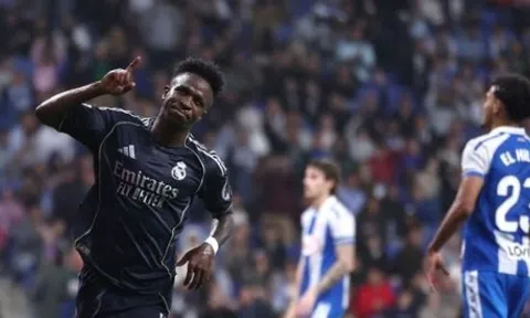 Vinicius giúp Real Madrid chặn ngày vui của Barca