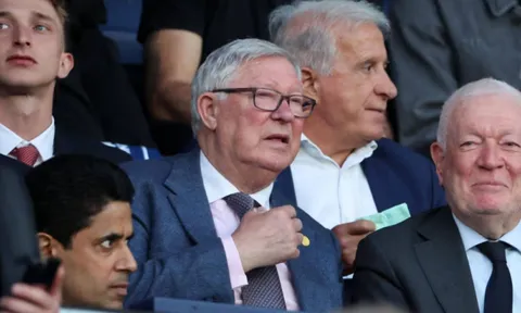 Sir Alex Ferguson nhập viện khẩn cấp trước trận MU vs Liverpool