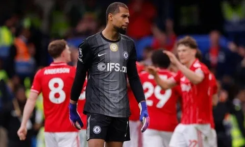 Chelsea thua thảm Nottingham Forest 1-3 trong trận cầu thảm họa