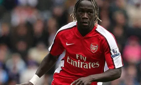 Bacary Sagna thời còn khoác áo Arsenal