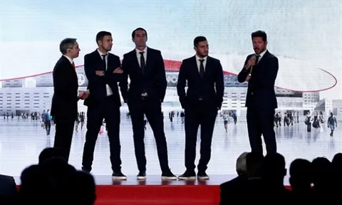 Buổi lễ công bố kế hoạch thay sân, thay Logo của Atletico Madrid