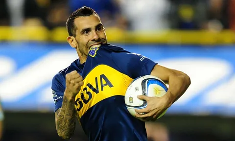 Carlos Tevez: “Cậu bé người gỗ” của bóng đá thế giới