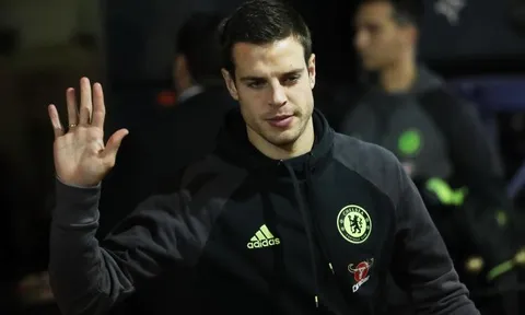Carragher chỉ ra hậu vệ xuất sắc nhất Premier League hiện nay