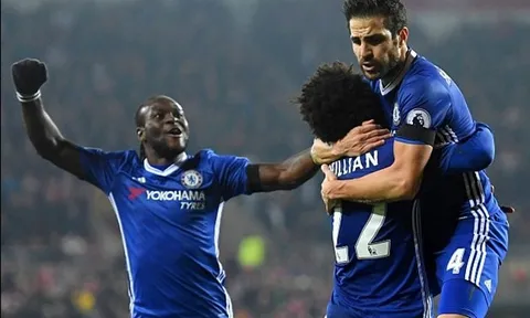 Chelsea luôn vô địch mỗi khi lên đỉnh vào dịp Giáng Sinh