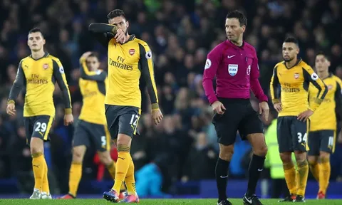 Chỉ một thất bại, cả thế giới quay lưng với Arsenal