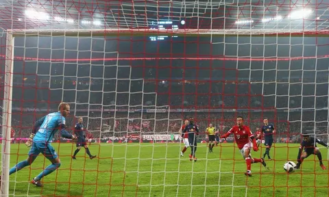 Chùm ảnh: Hạ đẹp "ngựa ô", Bayern Munich vô địch mùa Đông