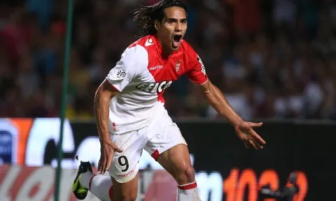 Cú hattrick siêu đẳng của Radamel Falcao vs Bordeaux