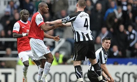 Cùng xem lại trận lội ngược dòng kinh điển của Newcastle trước Arsenal