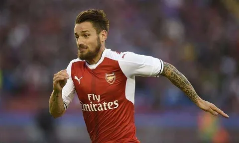 Đã có đội bóng giải cứu 'người thừa' của Arsenal