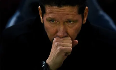 Diego Simeone 'đỏ mắt' nhìn Altetico 'chết thảm' tại El Madrigal