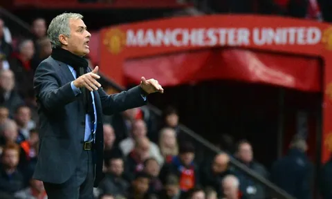 Điểm tin sáng 21/12: Mourinho ở M.U rất lâu, Real nhận quà Giáng sinh, James đến Ngoại hạng Anh