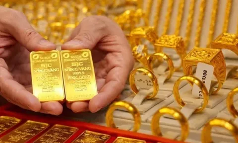Giá vàng ngày 4/5: Vàng trong nước bật tăng trở lại, thế giới bất ngờ giảm sâu