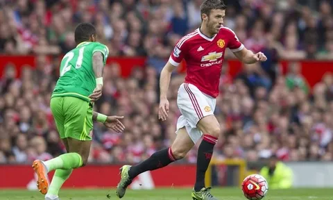 Góc Marcotti: Cái tài của Conte; Mourinho 'mất ngủ' vì Carrick