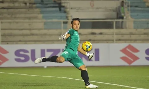 Xuất sắc ở AFF Cup, thủ thành Singapore vẫn thất nghiệp
