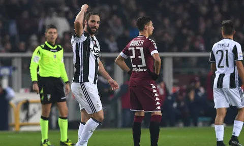 Higuain có cú đúp, Juventus ngược dòng đánh bại Torino