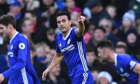 "HLV Conte đưa Pedro ở cùng đẳng cấp với Alexis Sanchez"